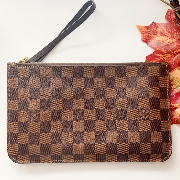 Louis Vuitton, Bags, Soldlouis Vuitton Neverfull Damier Ebene Pochette